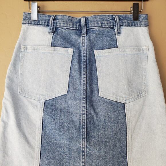 GAP Two Tone Color Block Frayed Denim Skirt - Picture 6 of 8